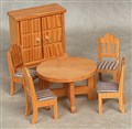 Bord, stolar och skåp, trä, 190726.jpg